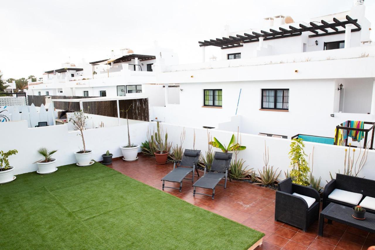 Surf Dream Surfhouse Hostel Corralejo Kültér fotó