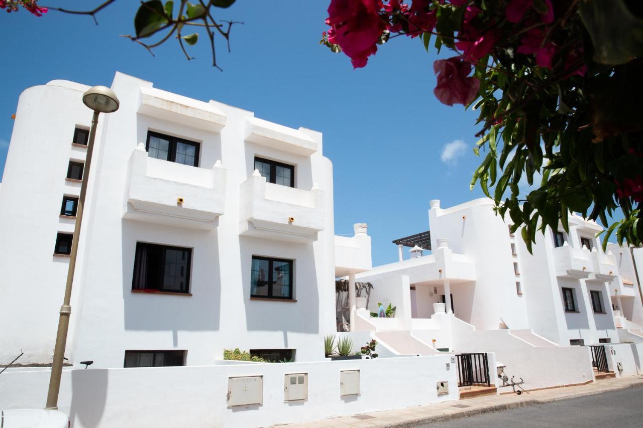 Surf Dream Surfhouse Hostel Corralejo Kültér fotó