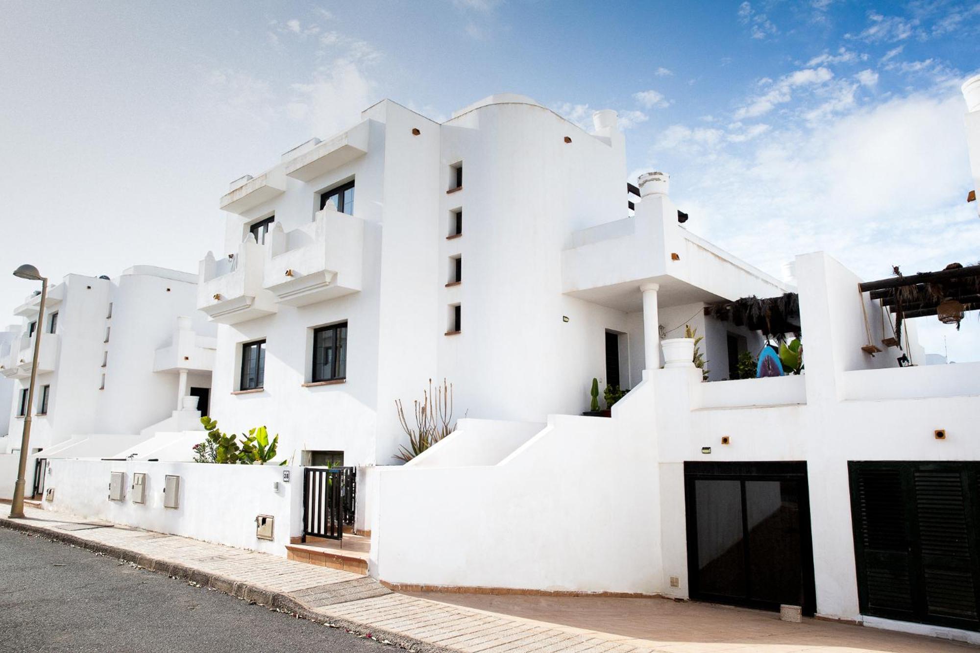 Surf Dream Surfhouse Hostel Corralejo Kültér fotó